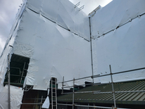 Heavy-Duty UV Stabilized Heat Shrink Wrap for Construction Scaffolding & Building Containment
